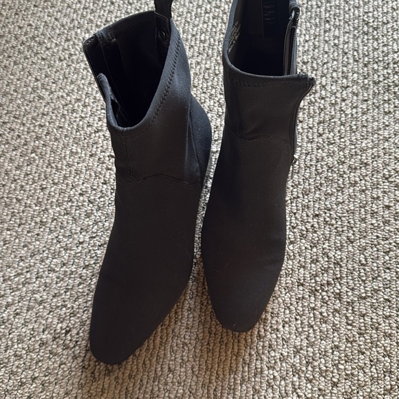 DONALD PLINER Black Birmingham Bootie, mid-calf, crepe elastic. 8.5. - Picture 4 of 4